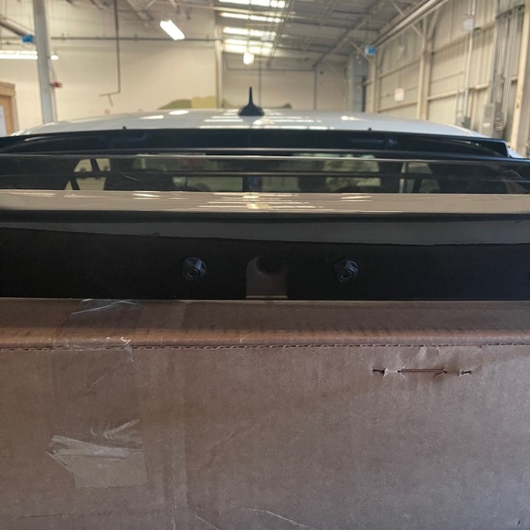 challenger spoiler with camera and zl1 wickerbill - Picture 8 of 10